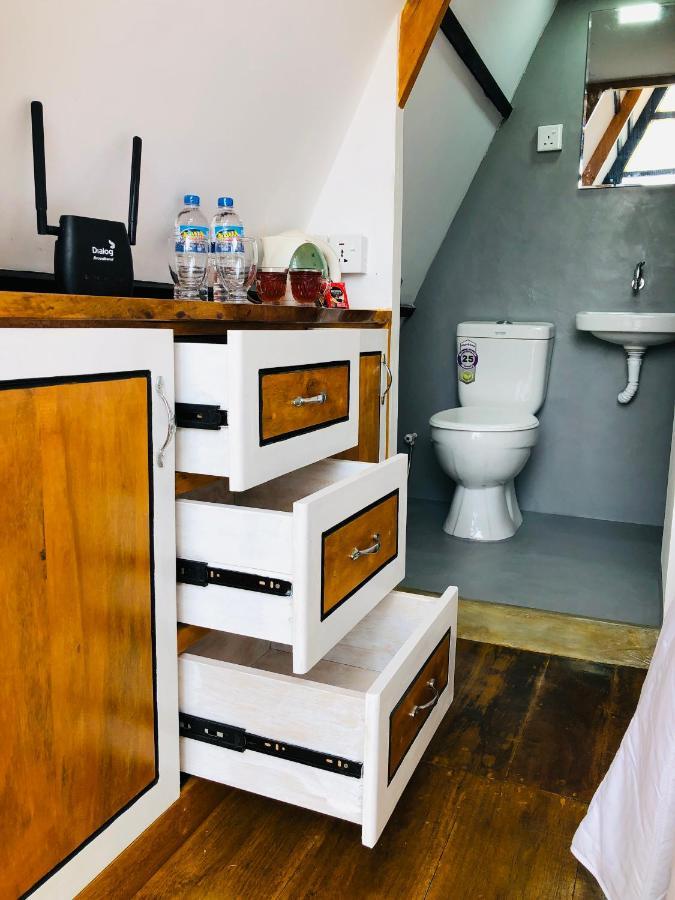 インドゥルワ The We2 "Wildwood Elegance Escape" Bed & Breakfast エクステリア 写真