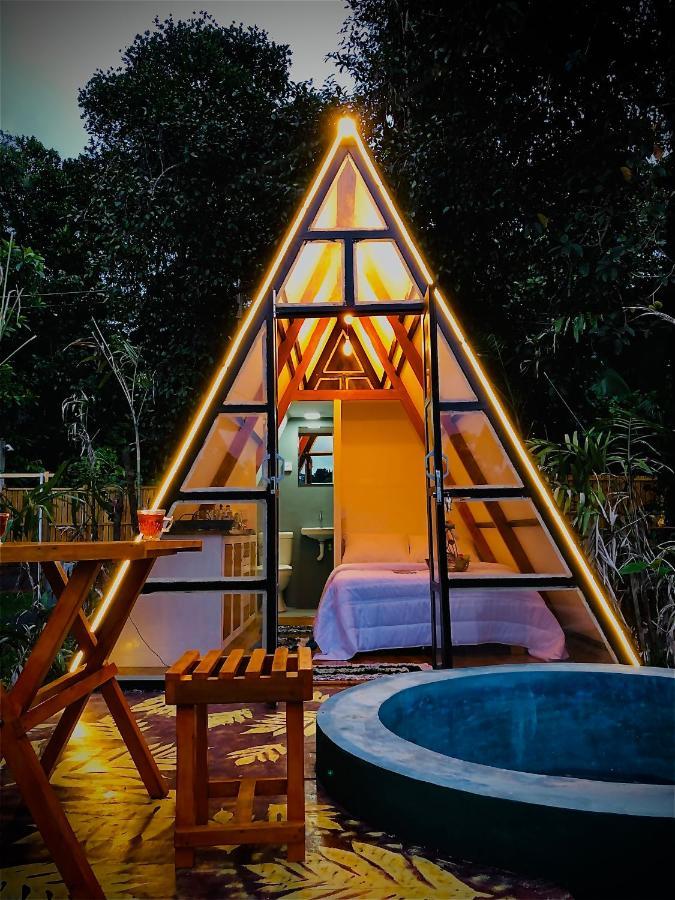 インドゥルワ The We2 "Wildwood Elegance Escape" Bed & Breakfast エクステリア 写真